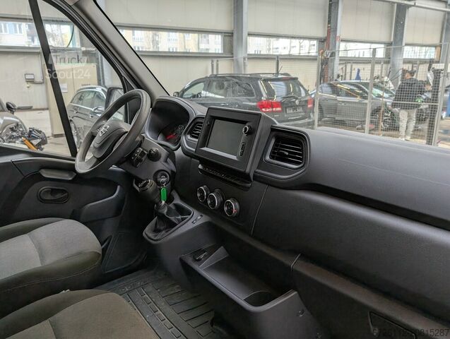 Nissan Interstar 2.3 dCi Acenta L1H1 con climatizzatore, gancio traino, telecamera posteriore Nissan Interstar