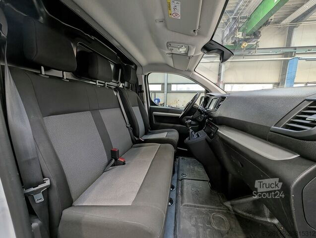 Peugeot Expert 1.5 Blue-HDI NAVI, sensori di parcheggio, climatizzatore. Peugeot Expert