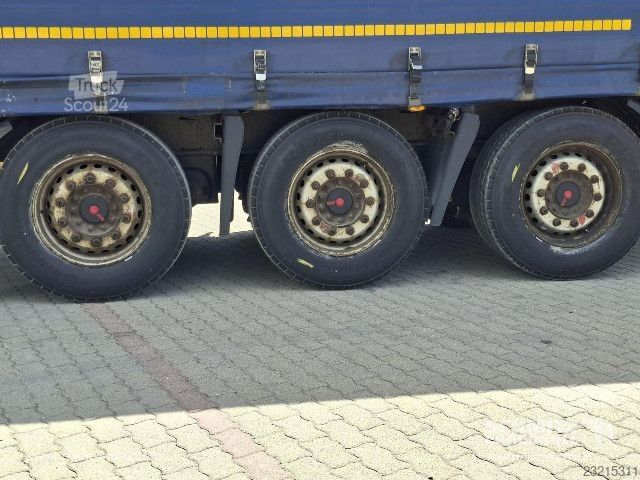 Открытый полуприцеп с тентом Kögel Curtainsider Mega