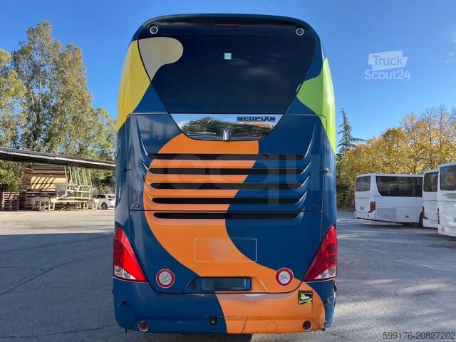 Double decker Neoplan Skyliner