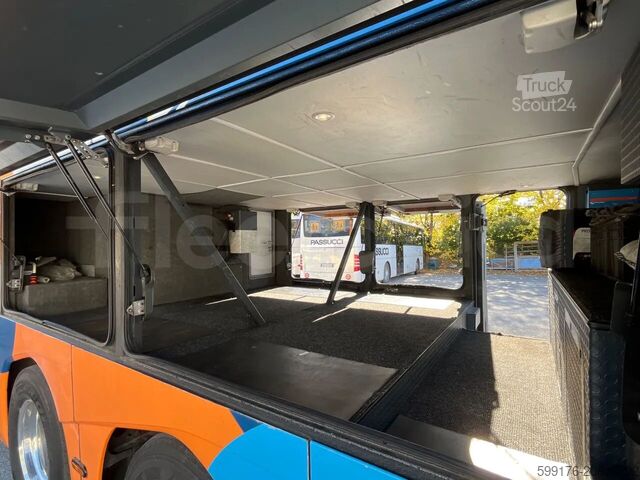 Double decker Neoplan Skyliner