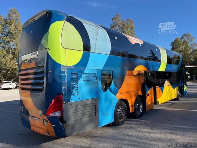 Double decker Neoplan Skyliner