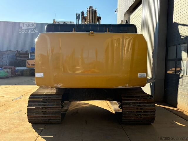 Pelle sur chenilles Caterpillar 330FL