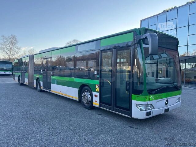 Autobus articolato Mercedes-Benz O 530