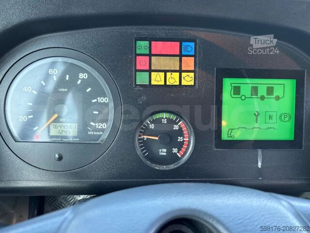 Autobus articolato Mercedes-Benz O 530