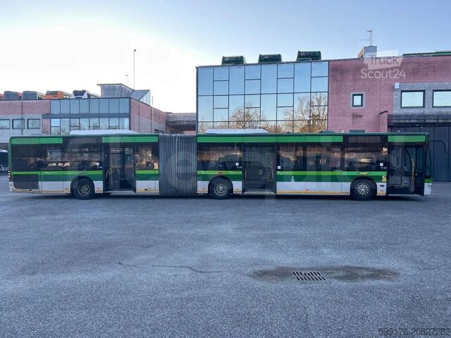 Autobus articolato Mercedes-Benz O 530