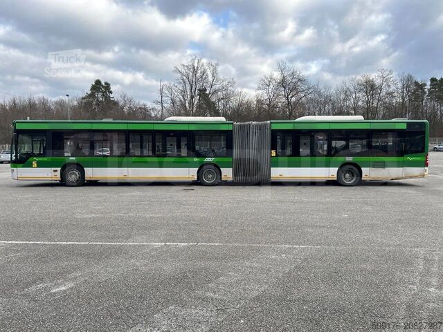 Autobus articolato Mercedes-Benz O 530