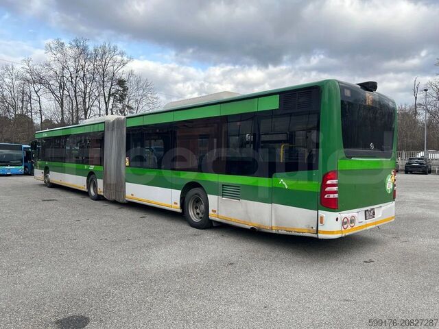 Autobus articolato Mercedes-Benz O 530