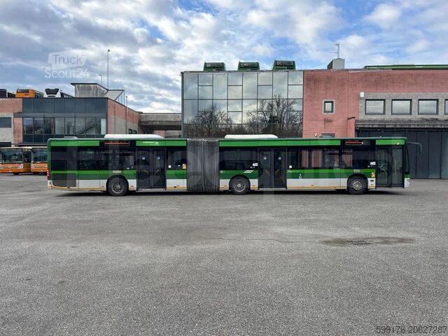 Autobus articolato Mercedes-Benz O 530