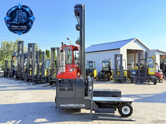 чотири-напрямний навантажувач Combilift C4500 GAS TRIPLEX 8400 WIDE POSITIONER