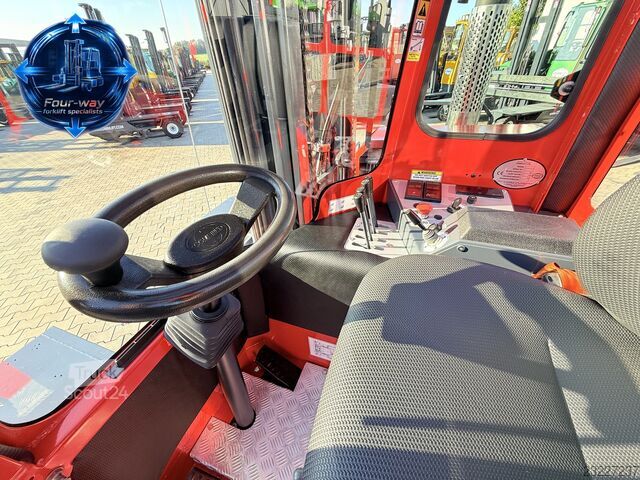 чотири-напрямний навантажувач Combilift C4500 GAS TRIPLEX 8400 WIDE POSITIONER