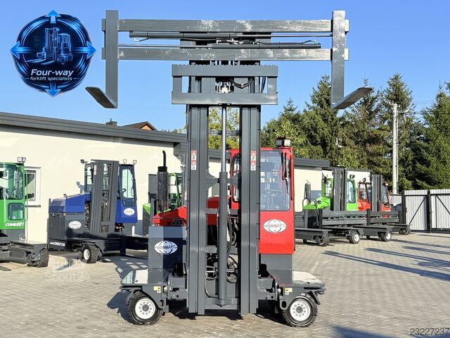 чотири-напрямний навантажувач Combilift C4500 GAS TRIPLEX 8400 WIDE POSITIONER