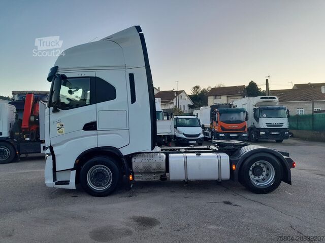 Tracteur routier standard Iveco AS440ST/P