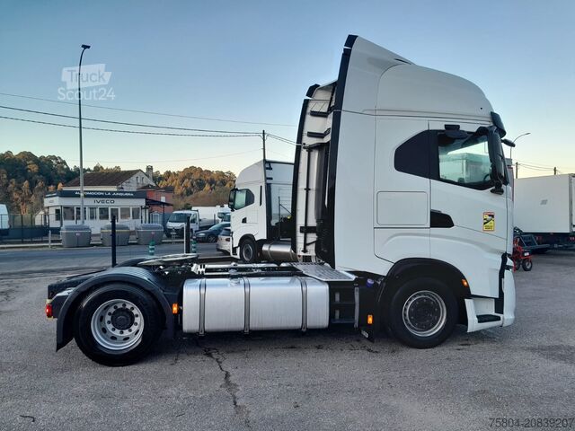 Tracteur routier standard Iveco AS440ST/P