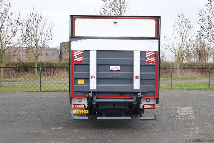 Suitcase Volvo FL 240 | 4X2 | TAILLIFT | HEATED BOX | 12 TON |...