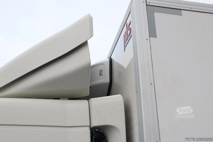 Suitcase Volvo FL 240 | 4X2 | TAILLIFT | HEATED BOX | 12 TON |...