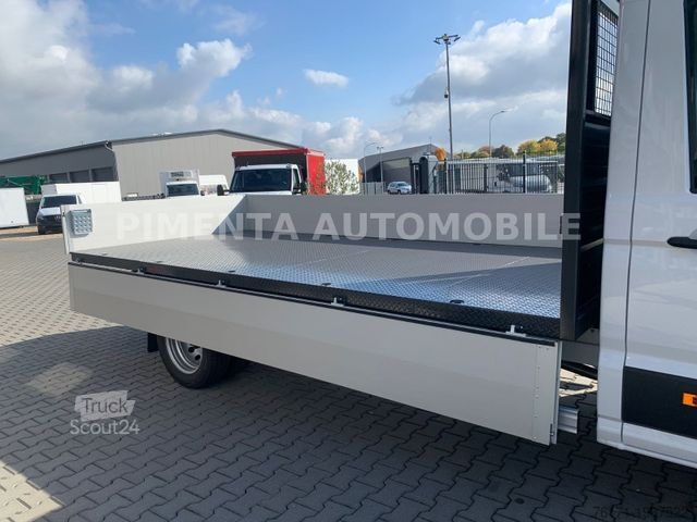 Pick-up van VOLKSWAGEN Crafter 50 PRITSCHE AHK NAVI KLIMA TEMPOMAT