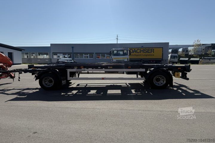 Remorcă cu șasiu interschimbabil  HKM Muldenanhänger / Swiss-Vehicle