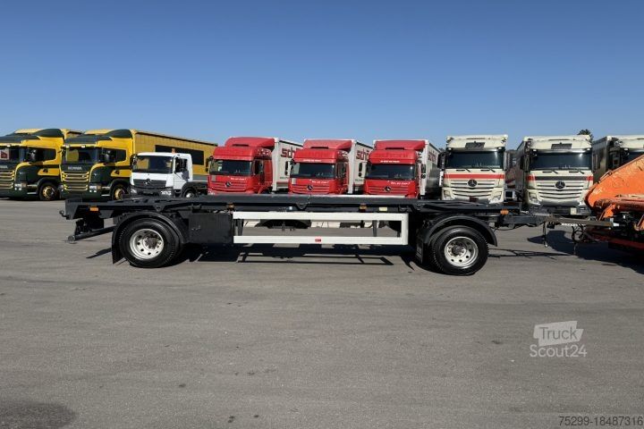 Remorcă cu șasiu interschimbabil  HKM Muldenanhänger / Swiss-Vehicle