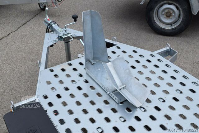 Motorradanhänger VEZEKO MOTOVAN 750 kg 245x88 cm Motorradtransporter