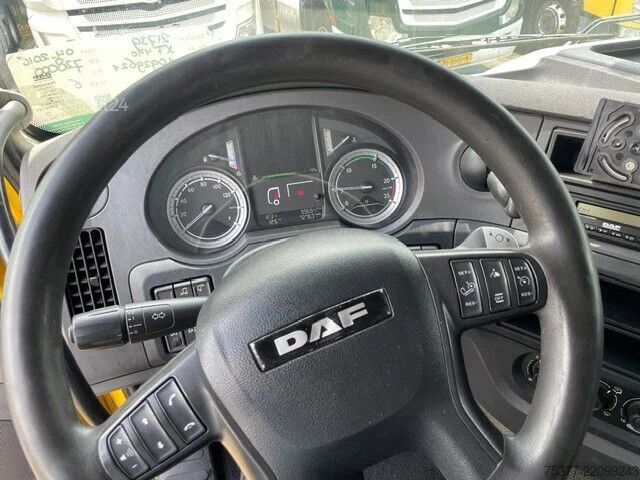 Standard-SZM DAF XF 440 Spacecab,airco,koelkast,Alcoa's