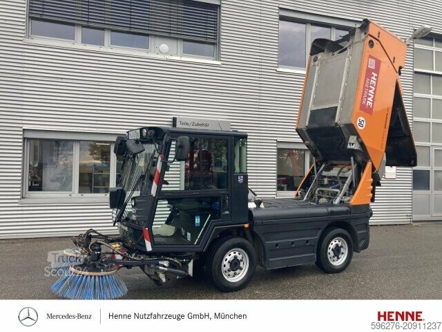 Machine agricole Schmidt Schmidt Swingo 200+ Kehrmaschine 99.900&euro; netto