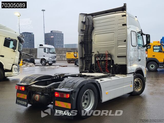 Padrão-SZM Volvo FH 500 4X2 XL 4 seats Euro 5