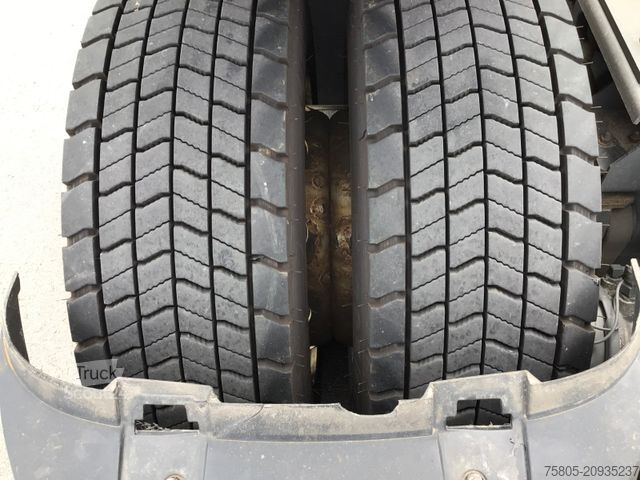 Ciągnik siodłowy typu volume DAF XF 106.480 FT LowDeck / Mega