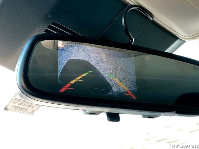 Microbuz MERCEDES-BENZ Vito Tourer 119 CDI/AT 4X4/ 8 SITZE/ LED/ AHK