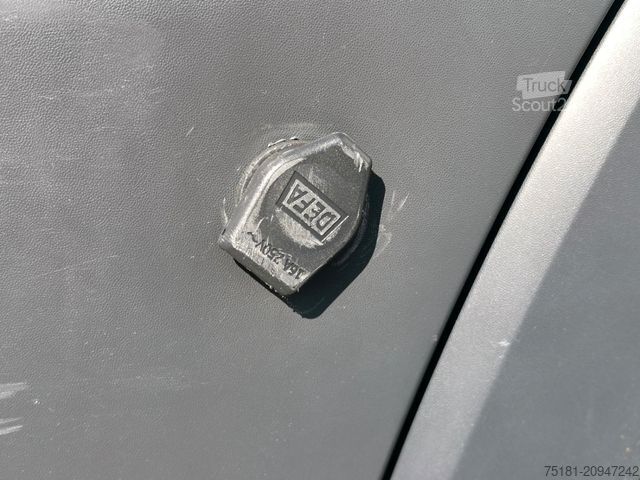 Furgone isotermico frigorifero FORD Transit 2.2TDCI JUMBO/ KÜHLKASTEN/ 250V/ AHK