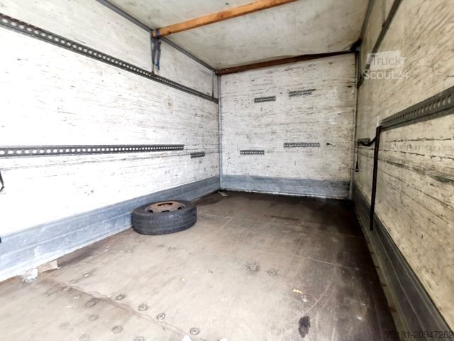 Dubă cu caroserie tip cutie MERCEDES-BENZ Sprinter 413CDI KOFFER 8PAL / LBW/ BIS 3,5T