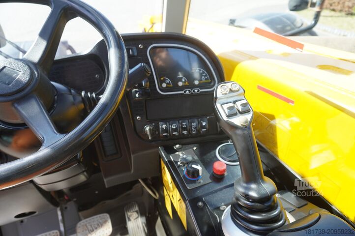 Caricatore telescopico JCB 526-56 AGRI Plus / 5.6 m / joystick