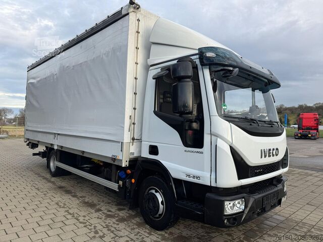 Estrado com lonas deslizantes e painel lateral EUR Iveco EUROCARGO 75E21P