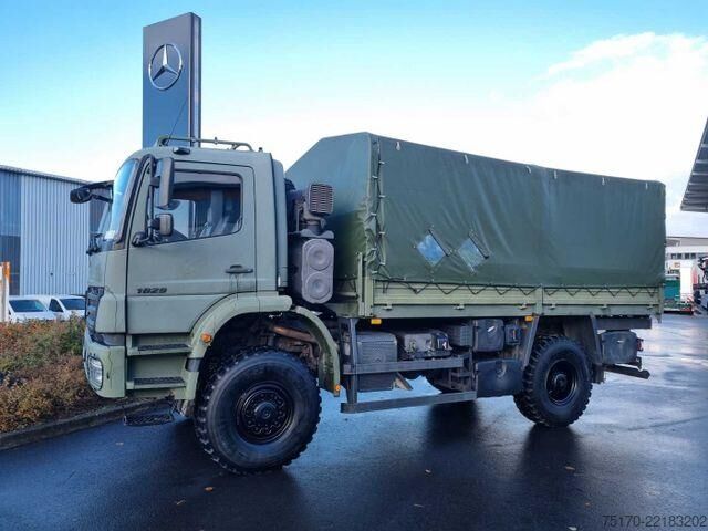Liukuva pressu Mercedes-Benz Axor 1829 A 4x4 Pritsche/Plane 3 Stück