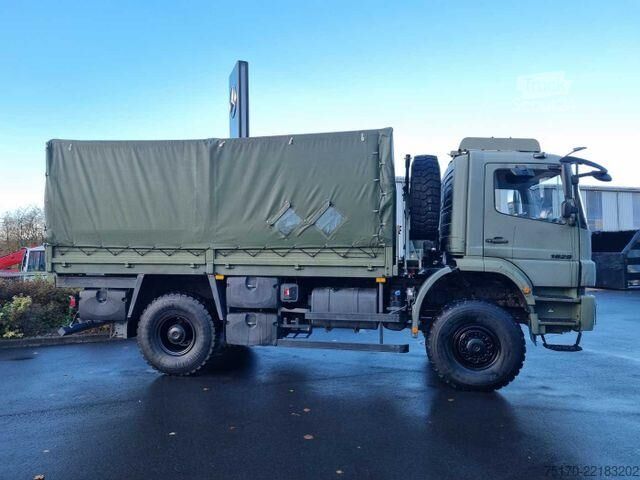Liukuva pressu Mercedes-Benz Axor 1829 A 4x4 Pritsche/Plane 3 Stück