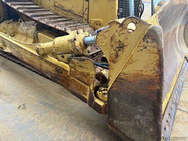 Niveleuse Caterpillar D8R