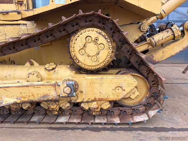 Niveleuse Caterpillar D8R