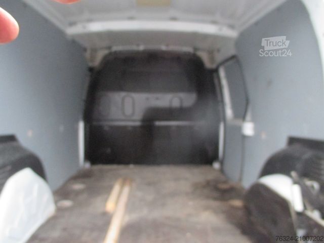 Fourgon tôlé NISSAN NV250 Kangoo 3-pers Klima Maxi Netto ¤6450,=