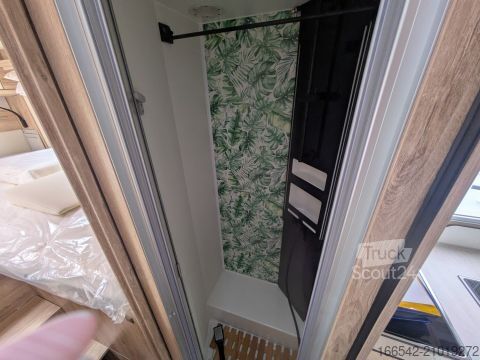 Camping-car semi-intégré Eura Mobil Profila RS 720 EB 140PS/Alu/Klima/RFK/4,25t