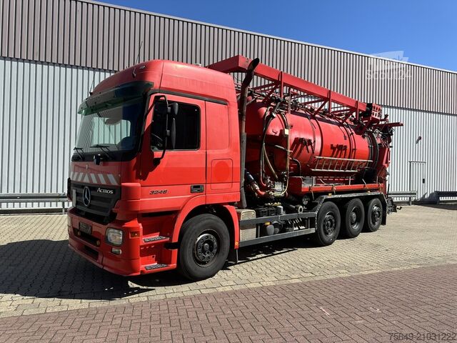 Camion à usage spécial Mercedes-Benz Actros 3246 L 8x2 Actros 3246 L 8x2, Hellmers Saug- und Spülwagen ca. 15m³