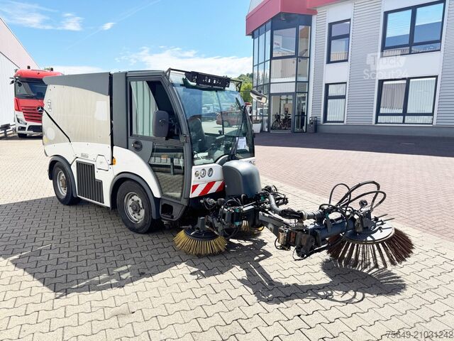 Fourgon personnalisé Hako Multicar Citymaster 2000 3B Kehrmaschine 4x2 Multicar Citymaster 2000 3B Kehrmaschine 4x2