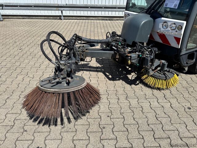 Customized van Hako Multicar Citymaster 2000 3B Kehrmaschine 4x2 Multicar Citymaster 2000 3B Kehrmaschine 4x2