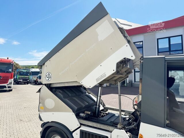 Fourgon personnalisé Hako Multicar Citymaster 2000 3B Kehrmaschine 4x2 Multicar Citymaster 2000 3B Kehrmaschine 4x2