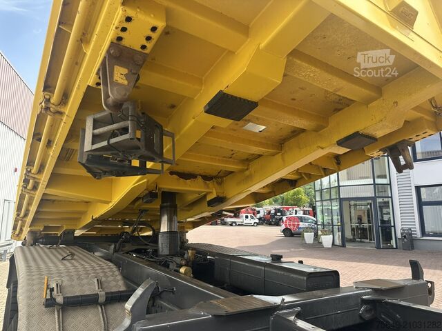 Driezijdige kipper Mercedes-Benz Actros 3348 AK 6x6 Actros 3348 AK 6x6, Bordmatik links