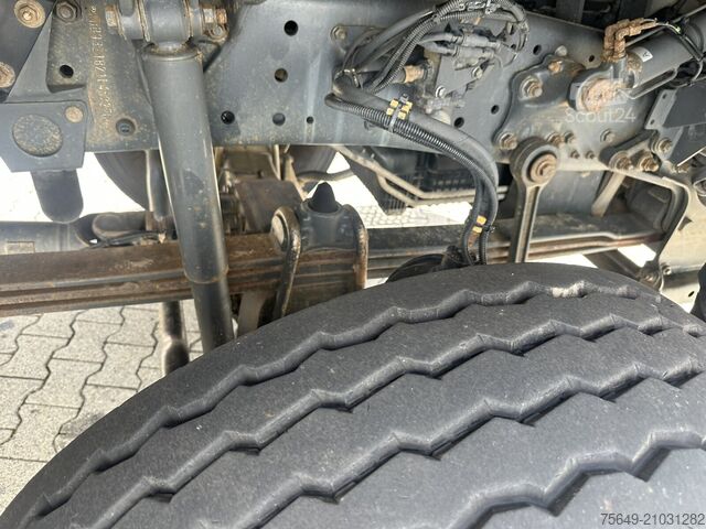 Driezijdige kipper Mercedes-Benz Actros 3348 AK 6x6 Actros 3348 AK 6x6, Bordmatik links