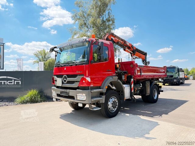 Kuorma-autoon asennettu nosturi MERCEDES-BENZ Axor 1833 4x4 Kipper Kran 17m FUNK AHK