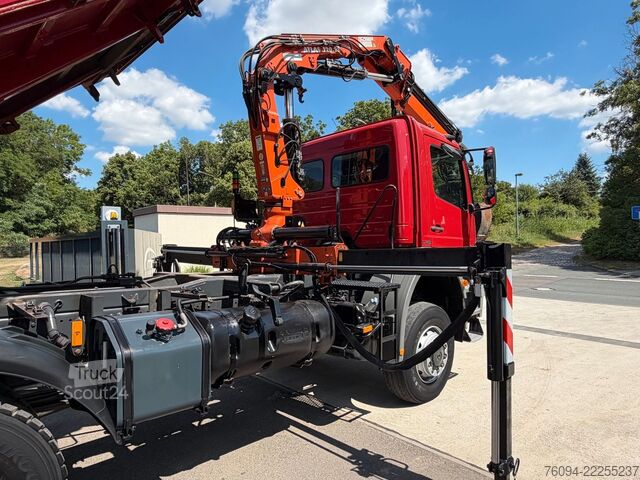 Kuorma-autoon asennettu nosturi MERCEDES-BENZ Axor 1833 4x4 Kipper Kran 17m FUNK AHK