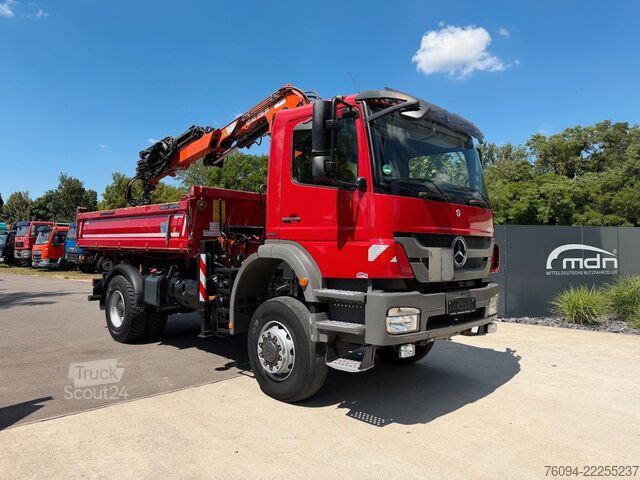 Kuorma-autoon asennettu nosturi MERCEDES-BENZ Axor 1833 4x4 Kipper Kran 17m FUNK AHK