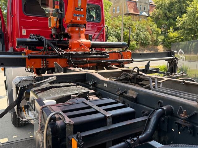 Kuorma-autoon asennettu nosturi MERCEDES-BENZ Axor 1833 4x4 Kipper Kran 17m FUNK AHK