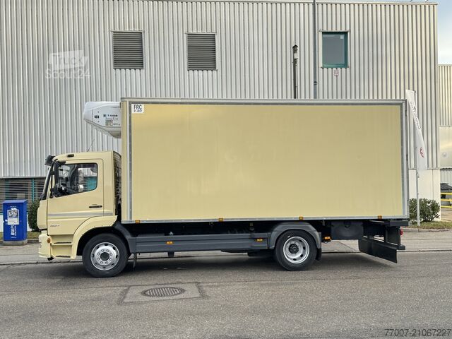 Kühlkoffer-LKW Rohrbahnen Mercedes-Benz Atego 1627L 4-Fleisch-Rohrbahnen T-1000